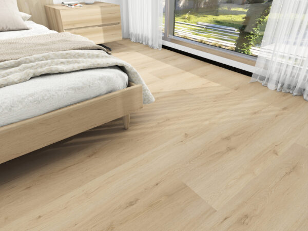 cl 1557 2 600x450